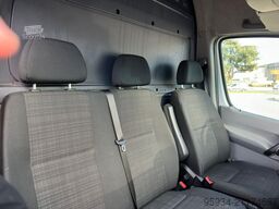 Mercedes-Benz sprinter 319
