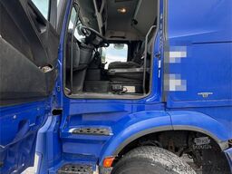 Mercedes-Benz Arocs 3261