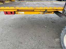 Krone BDF 7,45m Lochleiste Teleskopstützen