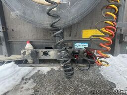Broshuis E2190/27 3 axle semi-trailer w/ drive bridges
