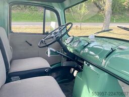 Mercedes-Benz L 710 Pritsche