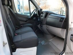 VOLKSWAGEN Crafter Pritsche 35 mittel L2 Doka/Klima/Nr. 230
