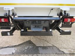 Mercedes-Benz 1230 Atego Koffer 8,14 m lang LBW Autom.