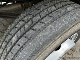 DAF LF 230 FA / 14 Ton / Tacho V2 / 6 Cilinder / Bo...