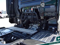 MAN TGX 18.520 Low Deck D30 Retarder Standkl. MIETE