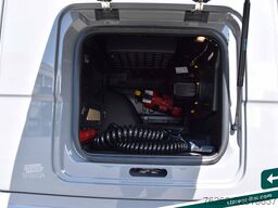 MAN TGX 18.520 Low Deck Hubsattelk. D30 Retar. MIETE