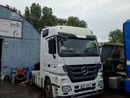 Mercedes-Benz Actros 1844