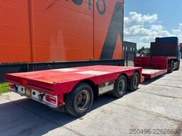 Broshuis 3AUD-44 EXTENDABLE / LAST AXLE STEERED