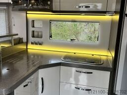 Phoenix Contact MaXi-Alkoven Iveco 7900 QRSL 7,2 t - Hubstützen - Luftf. HA