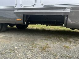 Phoenix Contact MaXi-Alkoven Iveco 7900 QRSL 7,2 t - Hubstützen - Luftf. HA