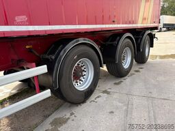 Carnehl 60m3 10 tons assen Bietenrek&Klep/deuren Stuura...