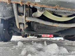 Mercedes-Benz Atego 1227 Box Truck with Tail Lift – 122,000 km W