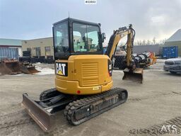 CAT 303.5ECR excavator w/ 2 buckets and tiltrotator –