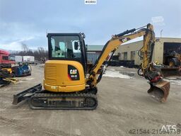 CAT 303.5ECR excavator w/ 2 buckets and tiltrotator –