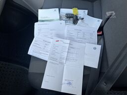 VW Transporter Kombi 2.0 TDI L1H1 Incl btw 9-Perso...