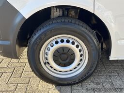 VW Transporter Kombi 2.0 TDI L1H1 Incl btw 9-Perso...
