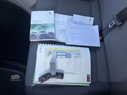 VW Transporter 2.0 TDI L2H1 DC Openlaadbak Pick-up...