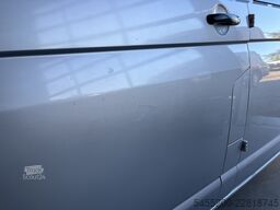 VW Transporter 2.0 TDI L2H1 DC Openlaadbak Pick-up...