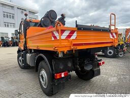 Mercedes-Benz Unimog U 427 mit Hiab Kran