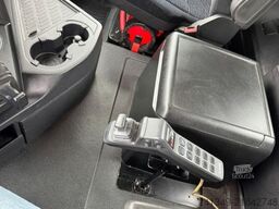 MERCEDES-BENZ Antos 2543 6x2 Hiab 21T