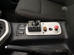 NISSAN Navara NP300 4x4 *Winterdienst* Schild+Streuer 5