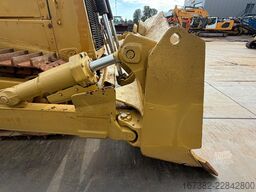 Caterpillar D8R