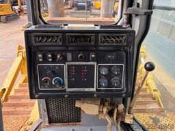 Caterpillar D8R