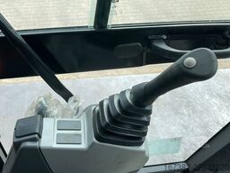 Caterpillar 323D3