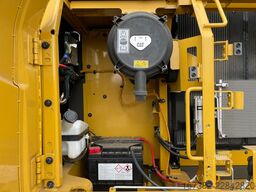 Caterpillar 323D3