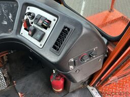 Terberg YT 182 Terminal Tractor / Allison - Cummins