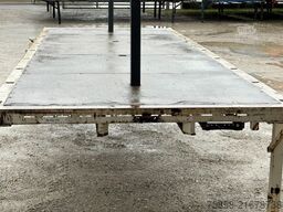 Krone Plattform 7,45m mit Steckrungen mittig