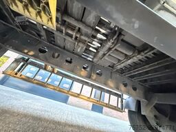 Knapen K502 93m3 Zijdeuren/Side doors Alcoa's Top cond...