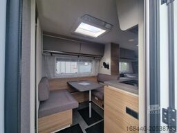 DETHLEFFS Nomad 490 EST Modell 25 Einzelbetten mit Heckbad