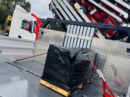 VOLVO FH 500 8x4 Kran F820 RA2.27 Jib & Winde Sofort