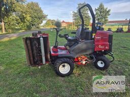 Mașină de cosit Toro LT-F 3000-4WD