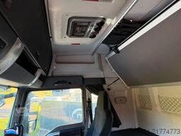 MAN TGX 33.560 6x4 Kran 21m Funk