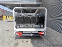 Mercedes-Benz Sprinter 513 CDI 4x4 1700 KM 18 Persons Expedit...