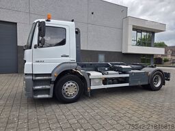 Mercedes-Benz Axor 1833