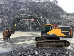 Volvo ec380EL excavator w/ hw undercarriage and toothed
