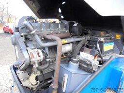 Hamm HD 13 VV mit Splittstreuer