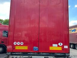 Krone SD, Tail Lift, Lifting Axle A