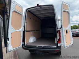 Mercedes-Benz Sprinter 319 CDI 4x4 3665 DISTRONIC AHK LED