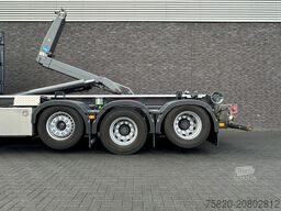 Volvo FH 540 8X2 TRIPLE VDL S30-6700 HAAKARMSYSTEEM /...