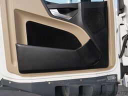Mercedes-Benz Actros 2551 6x2 Nachlauflenkachse