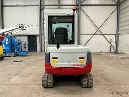 Takeuchi TB 235