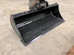 Takeuchi TB 235