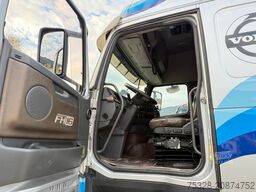 VOLVO FH16 750 6X4 eev Retarder 140 Tonnen Zuggewicht