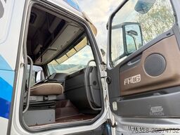 VOLVO FH16 750 6X4 eev Retarder 140 Tonnen Zuggewicht