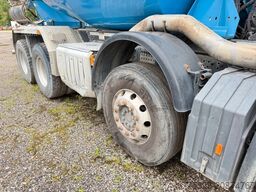 MERCEDES-BENZ Arocs 3240 8X4 BB 9m³ Liebherr unfall