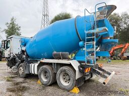 MERCEDES-BENZ Arocs 3240 8X4 BB 9m³ Liebherr unfall